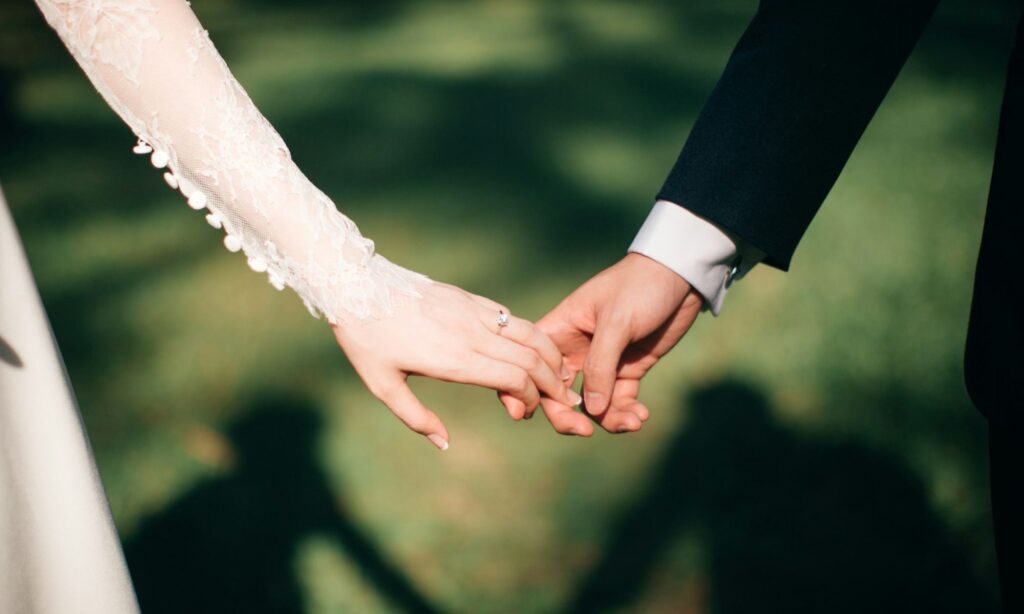 5 Hal yang Baru Terasa Mahal Setelah Menikah, Bikin Syok  Mojok.co