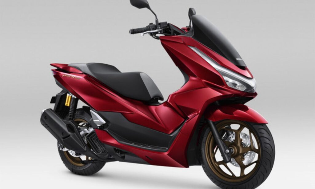 Honda PCX 160 Dibuat Ceper, Modifikasi Motor yang Saya Harap Lenyap dari Jalanan Mojok.co
