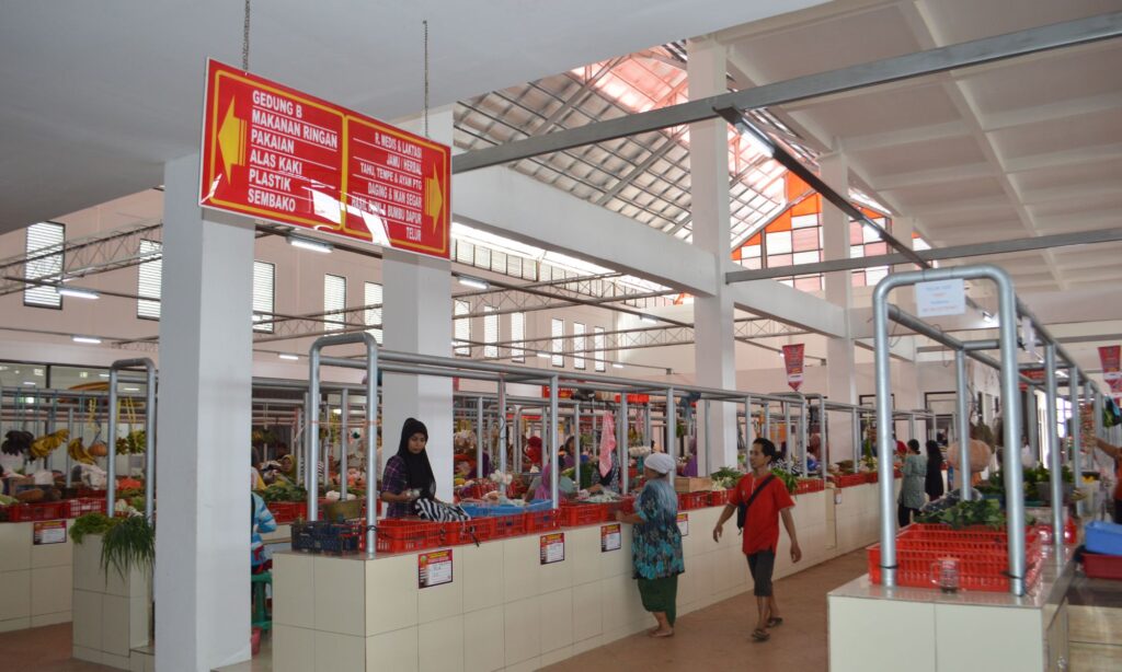 Alasan Saya Lebih Nyaman Belanja di Pasar Manis Purwokerto daripada Pasar Tradisional Lain Mojok.co