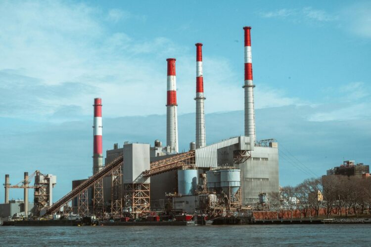 Bukan Jakarta, Tempat Paling Cocok untuk Memulai Karier Adalah Cilegon. Ini Alasannya!