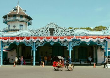 4 Kebohongan Solo yang Nggak Tertulis di Brosur Wisata