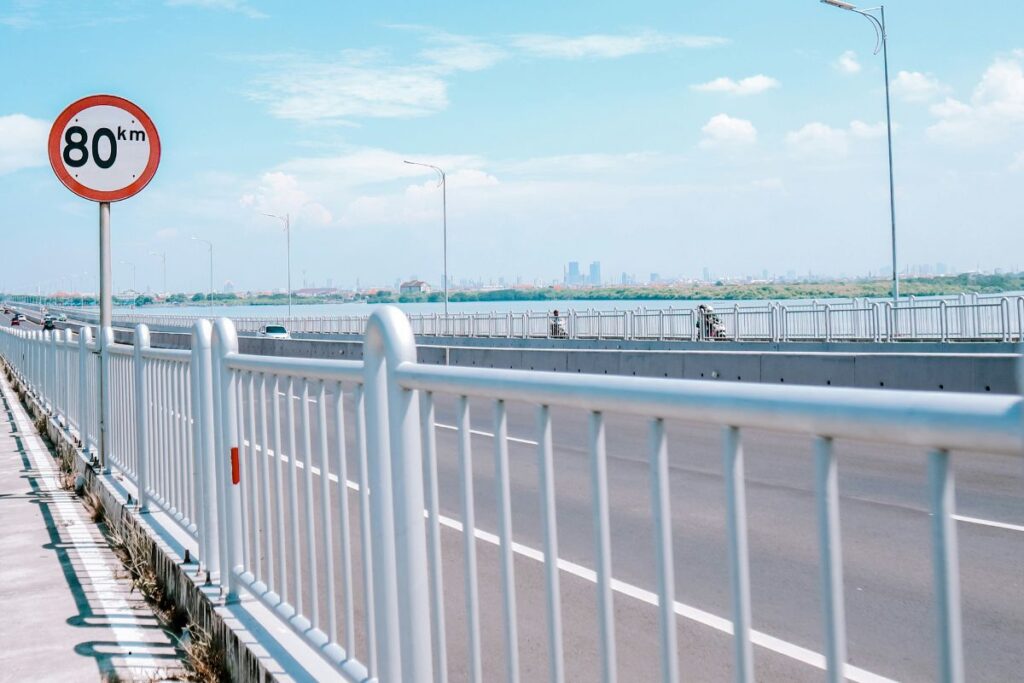 3 Sisi Gelap Jembatan Suramadu yang Bikin Wisatawan Enggan Balik Lagi ke Madura