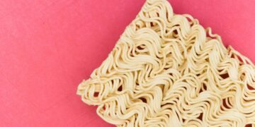 Indomie Hype Abis Nyemek Jogja Rasa Rendang Enak, tapi Serba Nanggung!