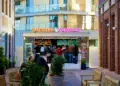 Alasan Dunkin' Donuts Tetap Eksis dan Bertahan meski Gerainya Kelihatan Sepi Pelanggan