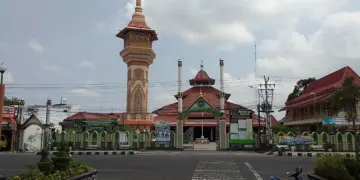 5 Stereotip Kebumen yang Sebenarnya Nggak Masuk Akal, tapi Terlanjur Dipercaya Banyak Orang Mojok.co