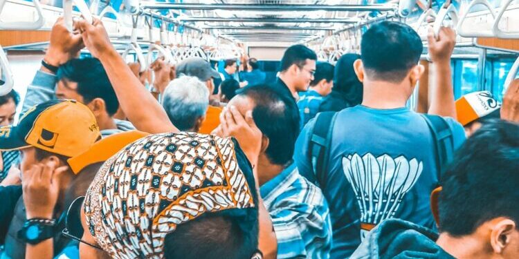 Rute KRL Duri-Sudirman, Simbol Perjuangan Pekerja Jakarta (Unsplash)