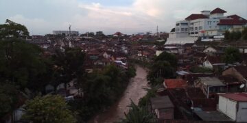 Perkampungan Pinggir Kali Code Jogja Nggak Sekumuh yang Dibayangkan Orang-orang meski Nggak Rapi