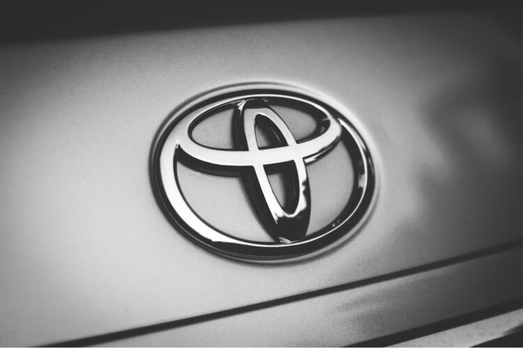 Toyota Raize: Kerap Diejek LCGC Dikasih Turbo, padahal Mobil Ini Kuat, Bertenaga, dan yang Paling Penting, Irit!