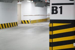 PTC dan PCM, Dua Mall di Surabaya yang Kompak Menganggap Pengguna Motor sebagai Anak Tiri