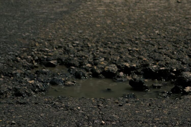Tol Trans Sumatera Kayu Agung–Palembang Bikin Istigfar: Jalan Berlubang, Licin, Minim Penerangan Padahal Tarif Mahal, Bukan Bebas Hambatan Malah Jadi Terhambat