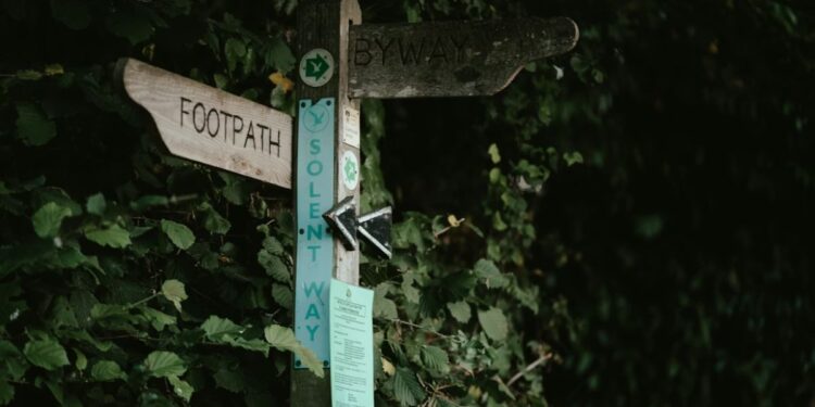 Pengendara Mobil Nggak Usah Ikut-ikutan Lewat Jalan Tikus, Kalian Nggak Diajak!