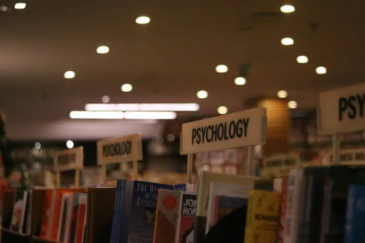 8 Alasan Jurusan Psikologi Pantas Disebut sebagai Jurusan Paling Green Flag Mojok.co