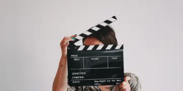 Dear Aktor Ibu Kota, Tidak Semua Dialog Bahasa Jawa Harus Berakhiran O seperti “Kulo Meminto” Mojok.co