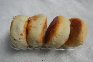 Bakpia Kukus Tidak Layak Menyandang Nama “Bakpia” karena Ia Bolu Kukus yang Mengaku sebagai Kuliner Asli Jogja