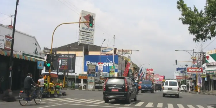 Orang Purwokerto Adalah Manusia Paling Sombong di Banyumas (Wikimedia Commons)