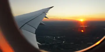 Tiket Pesawat Sudah Terlalu Mahal, Ini Hitungan yang Lebih Logis (Unsplash)