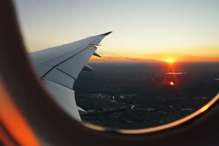 Tiket Pesawat Sudah Terlalu Mahal, Ini Hitungan yang Lebih Logis (Unsplash)