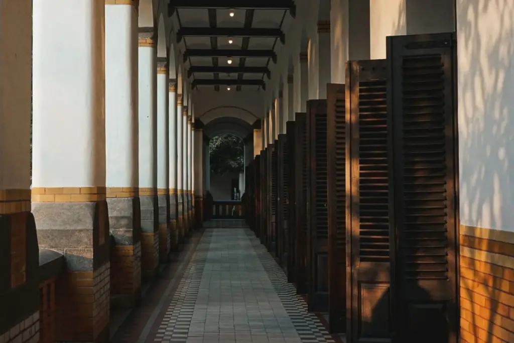 Lawang Sewu, Destinasi Wisata Semarang yang Nggak Perlu Diulang Dua Kali Mojok.co