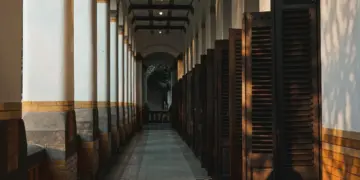 Lawang Sewu, Destinasi Wisata Semarang yang Nggak Perlu Diulang Dua Kali Mojok.co