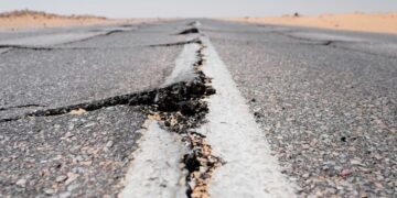 Jalan Mojokerto Mulai Banyak yang Berlubang, Gus Barra, Njenengan di Mana?