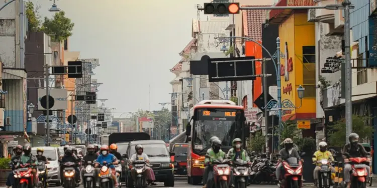 5 Bentuk Sopan Santun Orang Solo yang Membingungkan dan Disalahpahami Pendatang  MOjok.co