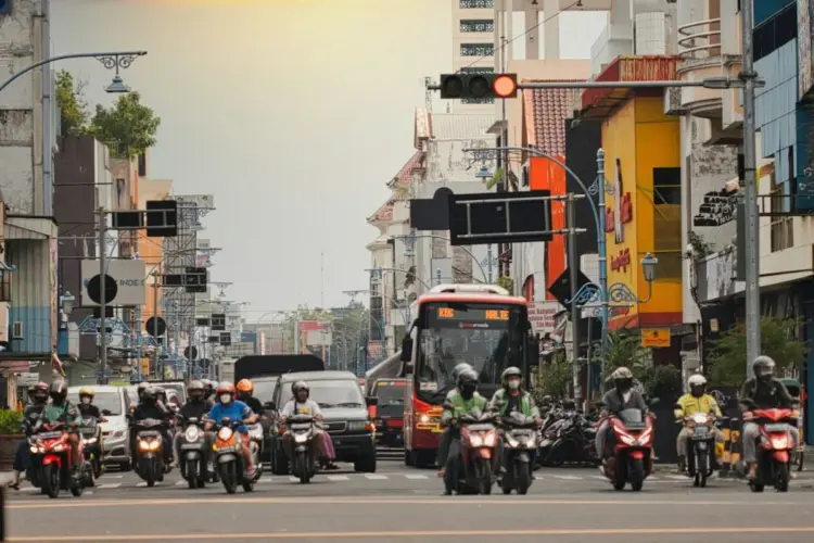 5 Bentuk Sopan Santun Orang Solo yang Membingungkan dan Disalahpahami Pendatang  MOjok.co
