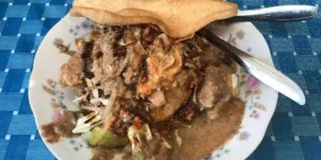 4 Ciri Tahu Gimbal Semarang yang Sudah Pasti Enak dan Tidak Mengecewakan Pembeli Mojok.co