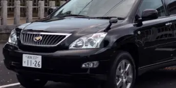 Toyota Harrier Gen 2: Mobil SUV Bekas Rp100 Jutaan Terbaik, Nyamannya Nggak Ada Lawan Mojok.co