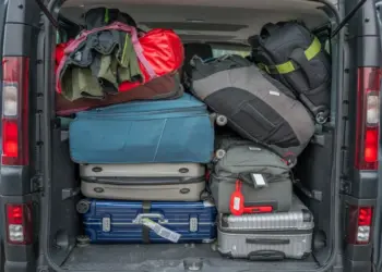 Sandwich Generation Merantau demi Perbaiki Nasib, Eh Duit Malah Ludes Tiap Mudik Mojok.co