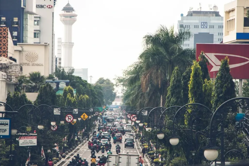 3 Tempat Makan di Bandung yang Wajib Dicoba Setidaknya Sekali Seumur Hidup Mojok.co