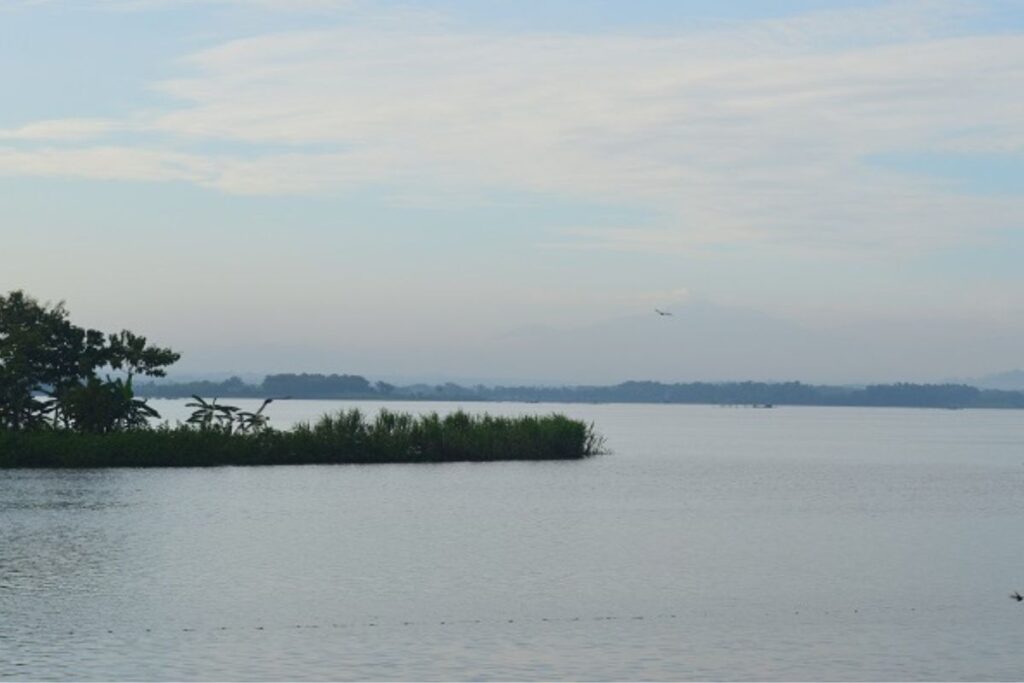 Membayangkan Lamongan Punya Mal, Cari Hiburan Nggak Perlu Repot-repot ke Kabupaten Tetangga Mojok.co