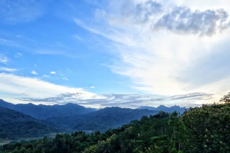 Bukit Menoreh, Tempat Wisata Kulon Progo yang Bikin Kapok untuk Kembali Lagi Mojok.co