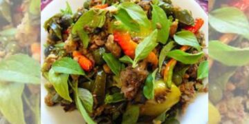 Ulukutek Leunca, Makanan Sunda Paling Nggak Normal dan Rasanya Bikin Pusing Pendatang  Mojok.co