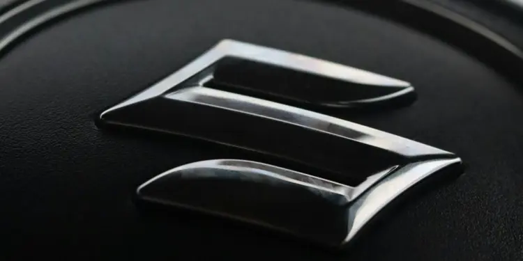 Suzuki Splash, City Car Bakoh yang Cocok Disiksa di Jalanan Macet Mojok.co