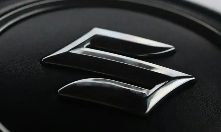 Suzuki Splash, City Car Bakoh yang Cocok Disiksa di Jalanan Macet Mojok.co