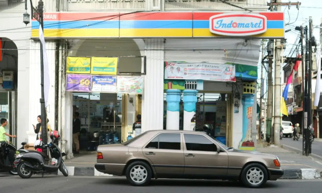 7 Barang Indomaret yang Semakin Laris Manis Saat Mudik Mojok.co
