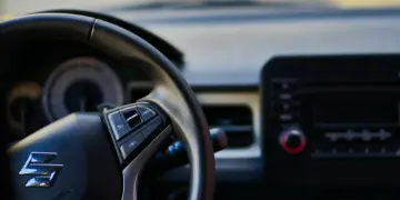 Kebohongan Suzuki Ertiga yang Nggak Masuk dalam Brosur Promosi Mojok.co