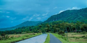 Kulon Progo Terkesan Santai karena Warlok Tidak Banyak Pilihan Hidup, Bukan karena Menganut Slow Living Mojok.co