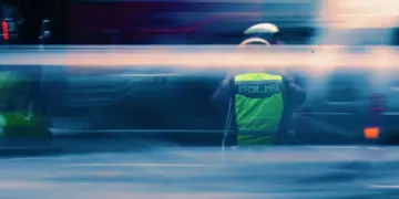 Di Desa, Lari Pagi Sedikit Saja Langsung Dikira Mau Daftar Polisi (Unsplash)