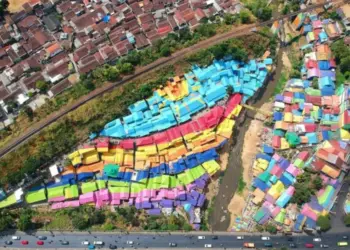 Hilangnya Estetika Kota Malang Makin Kelam dan Menyedihkan (Unsplash)