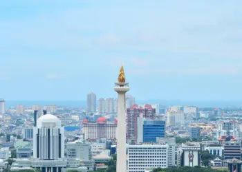 Jakarta yang Keras di Dalam Ingatan Arek Surabaya (Unsplash)