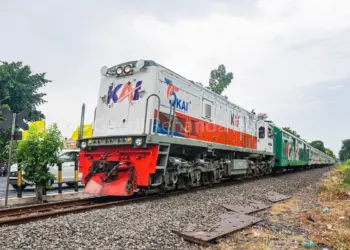 KA Sri Tanjung, Juru Selamat yang Bikin Menderita para Pekerja (Wikimedia Commons)