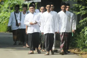Lebaran Saatnya Masa Bodoh dengan Ocehan Tetangga (Unssplash)