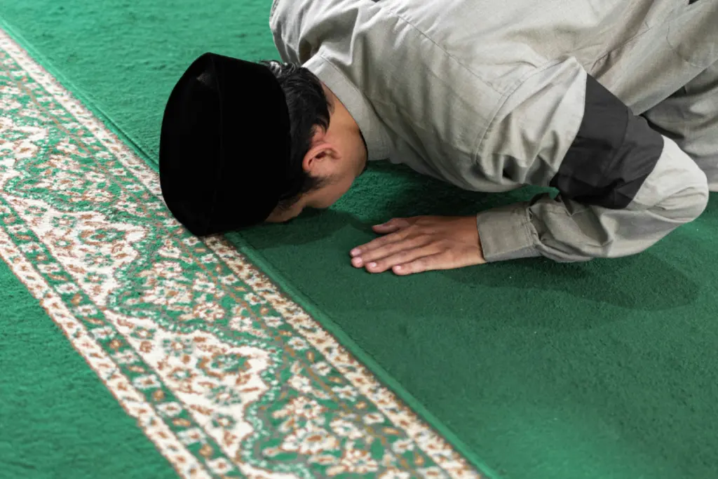 Rukun Islam Paling Sulit Dilakukan Bukan Naik Haji, tapi Syahadat (Unsplash)
