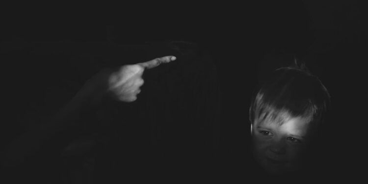 Mohon Maaf, Didikan VOC di Rumah Bukan Membentuk Mental Baja, tapi Mempercepat Antrean di Psikiater