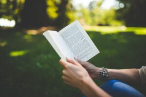 Kalau Penulis Buku Bermasalah, Pembacanya Ikut Berdosa Juga atau Tidak?