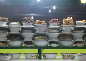 Nasi Uduk Itu Nostalgia, Nasi Padang Itu Strategi Bertahan Hidup (Unsplash)