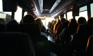 Bus Sinar Mandiri Mulya Rembang-Semarang Mengancam Nyawa, Armada Reyot dan Sopir Ugal-ugalan