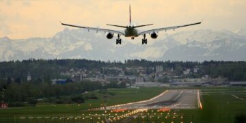 4 Hal yang Dikangenin dari Bandara Adisutjipto Jogja yang Nggak Akan Ditemukan di YIA Mojok.co