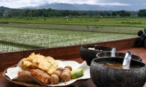 Orang Jawa Timur Kaget dengan Soto Bening di Jogja, tapi Lama-Lama Bisa Menerima dan Doyan